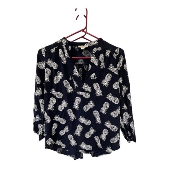 LOFT Tops - LOFT Navy Blouse with White Pineapple Print